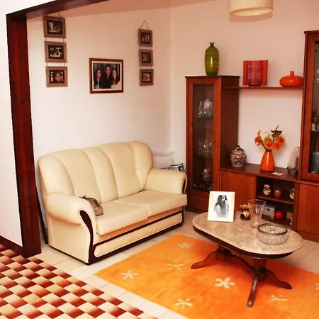 Historic House In Downtown Guest house *