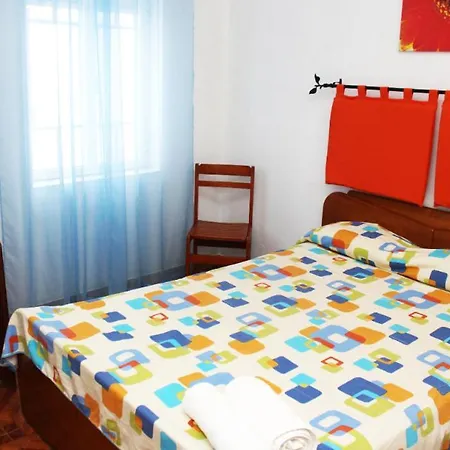 Historic House In Downtown Guest house *
